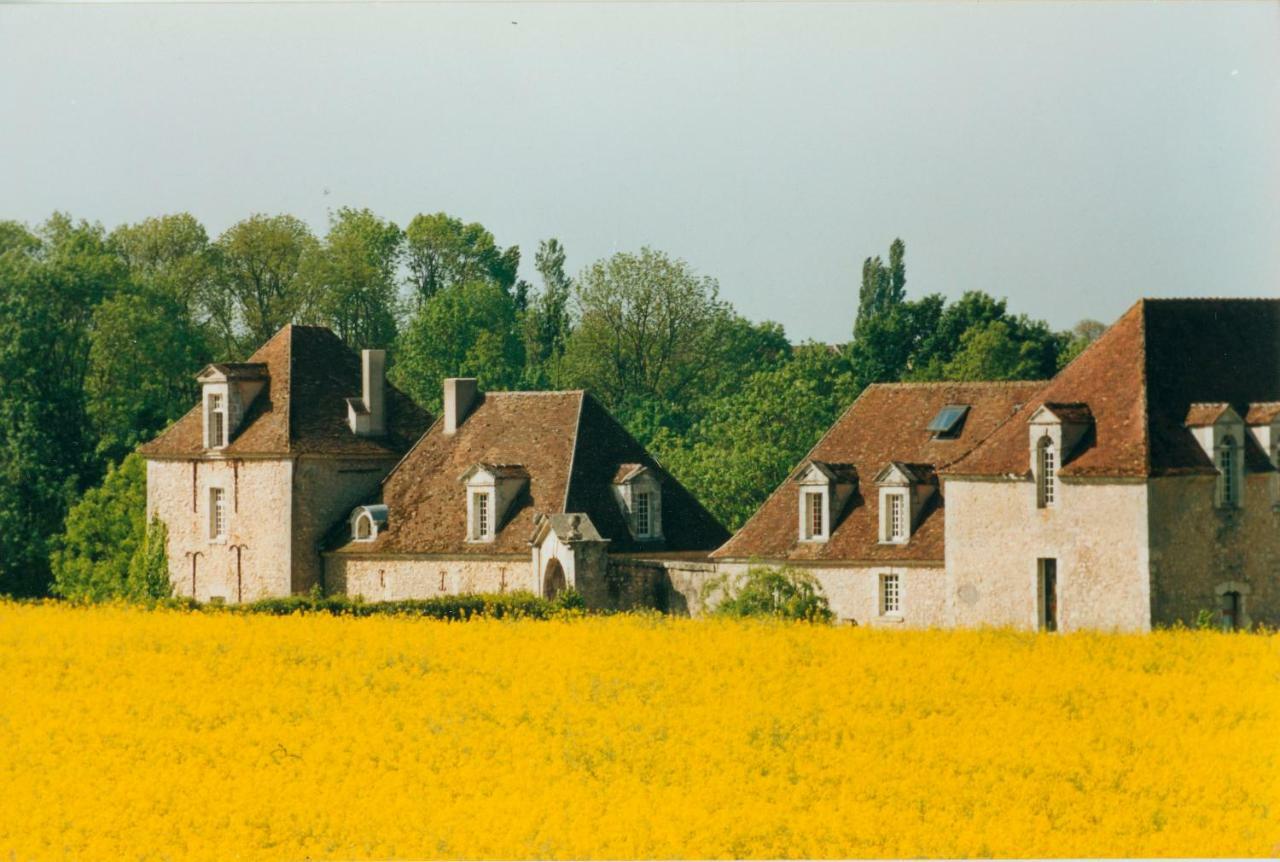Château de Montramé Soisy-Bouy Exterior foto