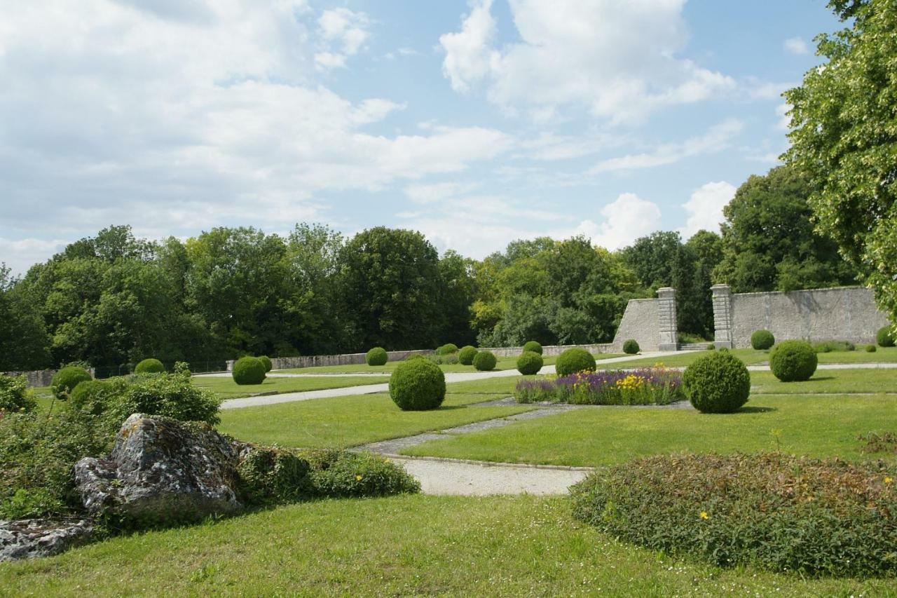 Château de Montramé Soisy-Bouy Exterior foto